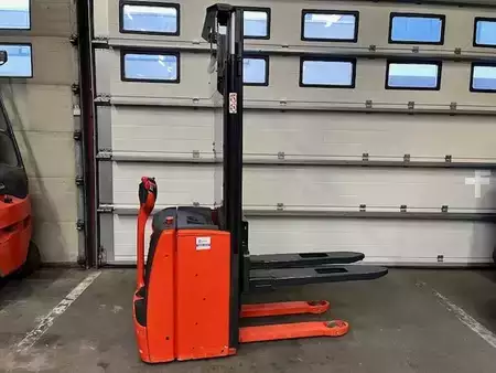 Magasemelésű béka 2020  Linde L16 (2)