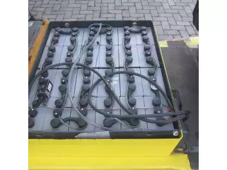 El truck - 4 hjulet 2002  Montini Bingo 204, elektrisch, triplex, side shift. (5)