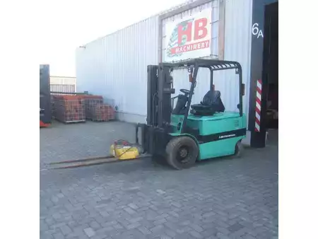 4-wiel elektrische heftrucks 2007  Mitsubishi Heftruck FB30K, elek., triplex, side shift, HH 4.70 mtr. (1)