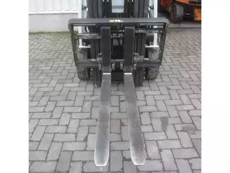 El Truck - 3-hjul 2015  Nissan Heftruck L16Q, elek., triplex, side shift, vorkverstelling. (8)