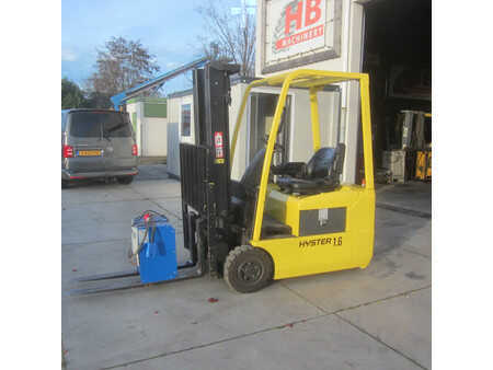 El Truck - 3-hjul 2006  Hyster J1.60 XMT, elek, triplomast, side shift, accu 2024 (1)
