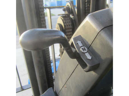 El Truck - 3-hjul 2006  Hyster J1.60 XMT, elek, triplomast, side shift, accu 2024 (10)