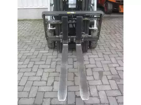 El Truck - 3-hjul 2015  Nissan Heftruck L16Q, elek., triplex, side shift, vorkverstelling. (8)