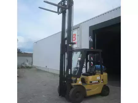 Chariots élévateurs GPL 2002  CAT Lift Trucks GP20K, LPG-gas, duplo, side shift, vorkverstelling. (7)