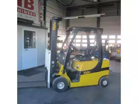 Gas gaffeltruck 2015  Yale Heftruck GLP20LX, LPG, duplo, side shift. (1)