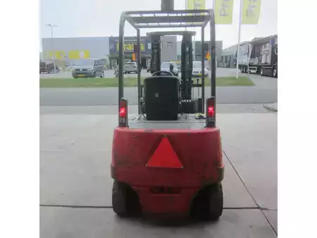 Elektromos 4 kerekű 2007  Nichiyu Heftruck FPC25PN, elek., triplex, side shift, hydro vorkverstelling. (3)