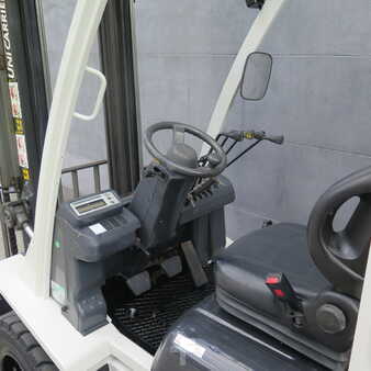 Diesel gaffeltruck 2015  Unicarriers YG1D2A30Q (3)