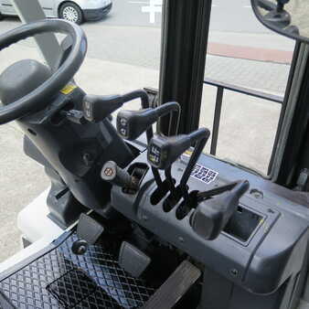 Diesel gaffeltruck 2015  Unicarriers YG1D2A30Q (5)