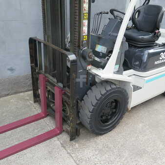 Diesel gaffeltruck 2015  Unicarriers YG1D2A30Q (6)