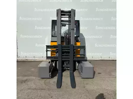 Carrelli elettrici 4 ruote 2018  Jungheinrich ETV Q25C 5300 DZ 1200mm POS (4)