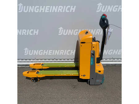 Transpalette électrique 2023  Jungheinrich EJE 114 1150mm (3)