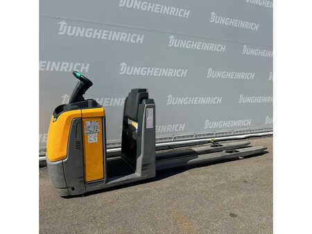 Vertikal-Kommissionierer 2020  Jungheinrich ECE 225 2400mm (3)