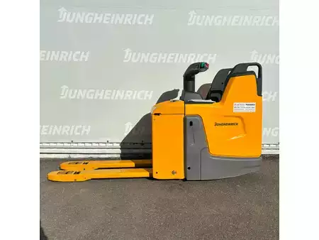 Transpallet elettrici 2017  Jungheinrich ERE 225 (2)