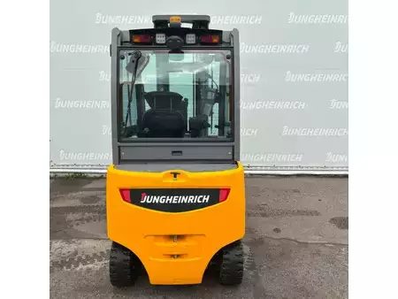 Carrelli elettrici 4 ruote 2020  Jungheinrich EFG 430k 6000 DZ (4)