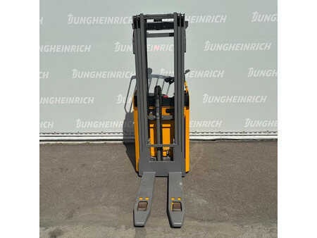 Vysokozdvižný vozík se sedadlem pro řidiče 2019  Jungheinrich ESC 216 5250 DZ 1150mm (4)