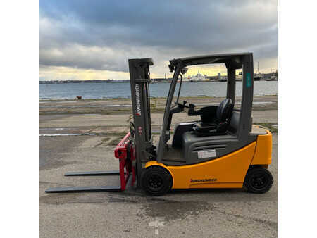 Elektro čtyřkolový VZV 2025  Jungheinrich EFG 320 ZT 3000 mm (1)