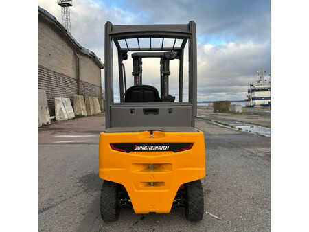 Elektro čtyřkolový VZV 2025  Jungheinrich EFG 320 ZT 3000 mm (4)