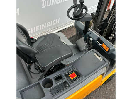 3-wiel elektrische heftrucks 2016  Jungheinrich EFG 218 3100 ZZ 1200mm SS+POS (7)