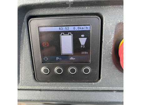 Chariots tracteurs 2020  Jungheinrich EZS 130 (6)