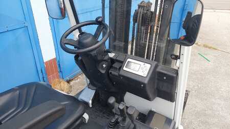 Electric - 3 wheels 2017  Unicarriers TX3-15 (4)