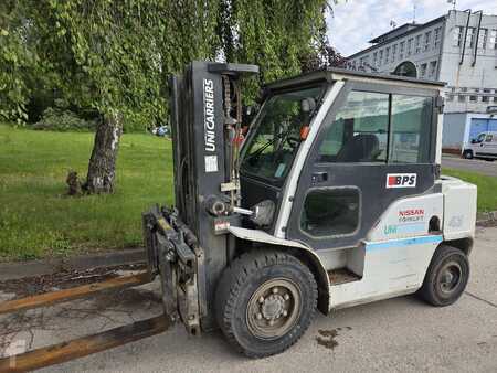 Diesel Forklifts 2015  Unicarriers ULS120DTFVXC570 (3)