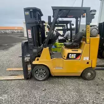 Propane Forklifts 2016  CAT Lift Trucks GC40K-STR (1)