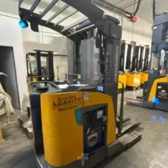 Turret Truck 2016  Jungheinrich ETR345A (1)