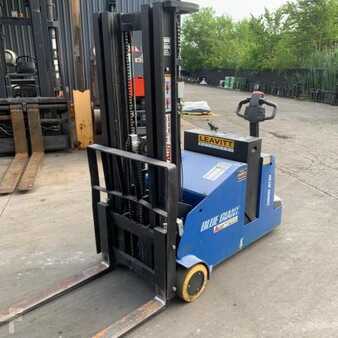 Transpaleta eléctrica 2021  Blue Giant BGL-22-157 (1)