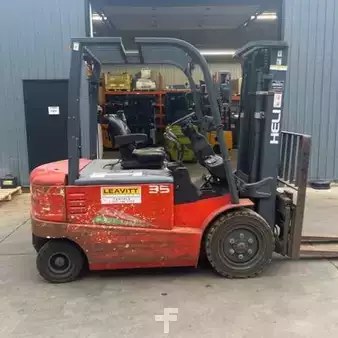 Montacargas Eléctrico (4 ruedas) 2020  Heli CPD35-G2 (1)