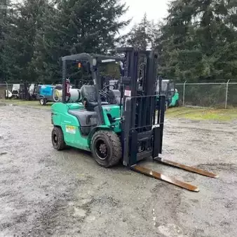 Montacargas GLP 2017  Mitsubishi FG30N (1)