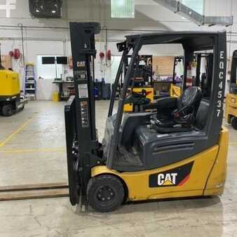 4 Wheels 2017  CAT Lift Trucks 2ETC3500 (1)