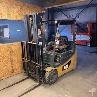 Elektromos 4 kerekű 2018  CAT Lift Trucks 2ETC3500 (1)