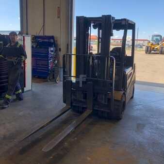 Elektro 4 Rad 2018  CAT Lift Trucks 2EP6500 (4)