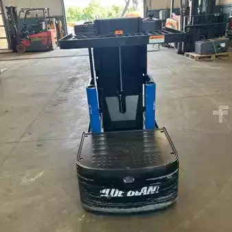 Turret Truck 2023  Blue Giant BG ZERO (1)