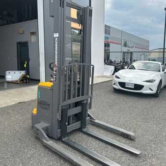 Transpaleta eléctrica 2017  Jungheinrich EJC B14 (1)