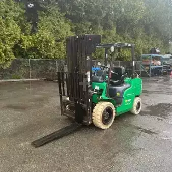 Diesel Forklifts 2014  Mitsubishi FG30N (1)