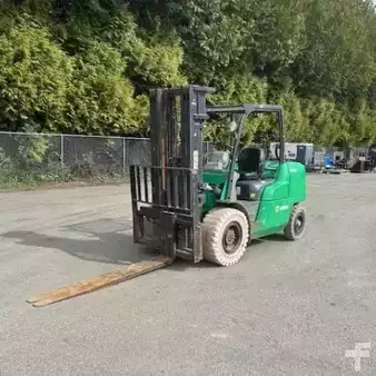 Diesel Forklifts 2011  Mitsubishi FG50CN (1)