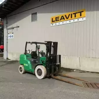 Diesel Forklifts 2015  Mitsubishi FG40N1 (1)