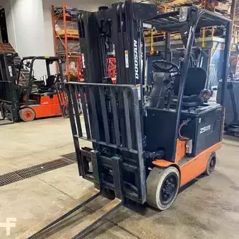 4-Wheel Electric 2014  Doosan BC25S-5 (1)