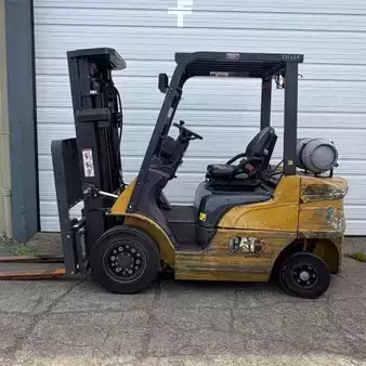 Propane Forklifts 2022  CAT Lift Trucks GP25N (1)