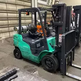 Propane Forklifts  Mitsubishi FG25N5 (1)