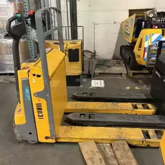 Electric Pallet Jacks 2018  Jungheinrich EJE 120 (1)