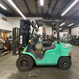 Propane Forklifts 2019  Mitsubishi FG30N (1)
