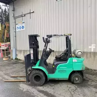Propane Forklifts 2019  Mitsubishi FG25N (1)