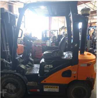 Doosan D25S-7