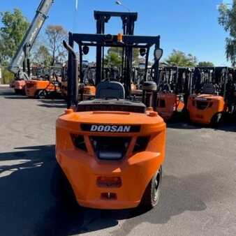 Doosan D40S-7