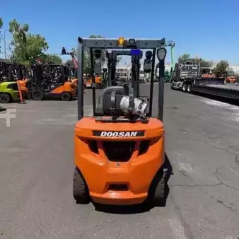 Propane Forklifts  Doosan G25N-7 (1)