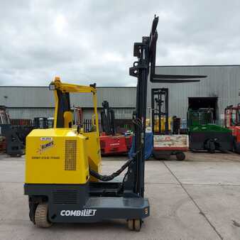 Carretilla retráctil de 4 vías 2019  Combilift MR (21)