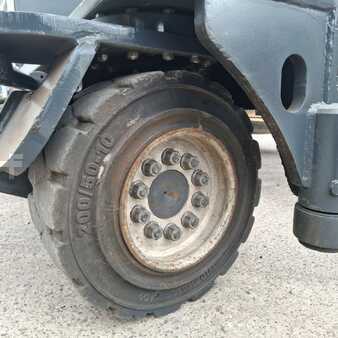 Carrelli elevatori 4 vie 2006  Combilift C 4000 MK2 (13)