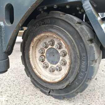 Carrelli elevatori 4 vie 2006  Combilift C 4000 MK2 (14)